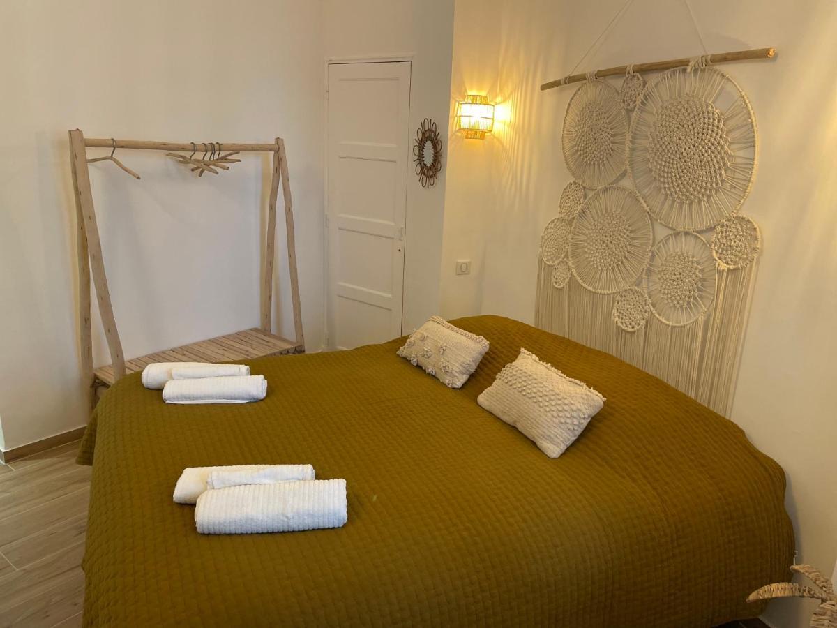 Cassis, Charmant Appart En Face De La Plage. Exterior photo